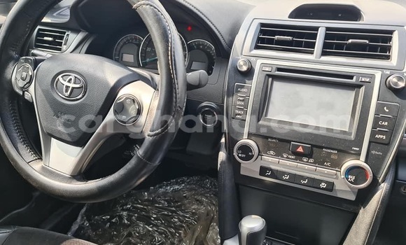 Sayi Na hannu Toyota Camry White Mota in Tema a Greater Accra Sayi Na hannu Toyota Camry White Mota in Tema a Greater Accra