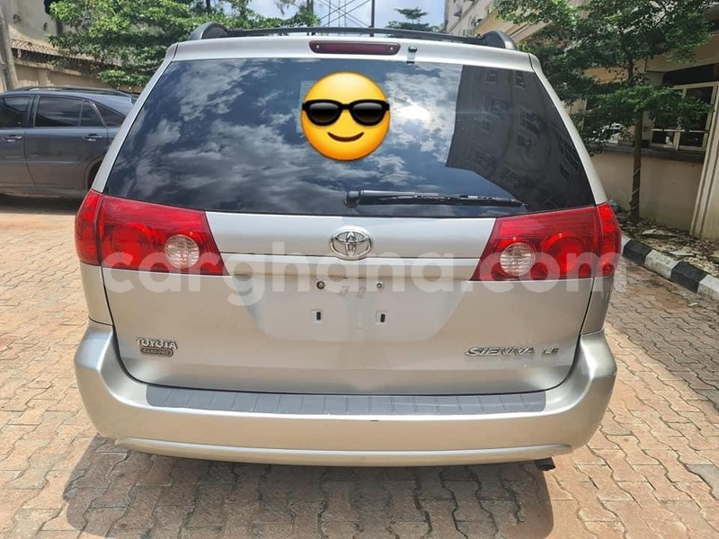 Big with watermark toyota sienna greater accra tema 44420