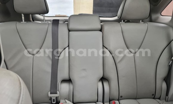 Buy Used Toyota Venza White Car in Tema in Greater Accra Buy Used Toyota Venza White Car in Tema in Greater Accra