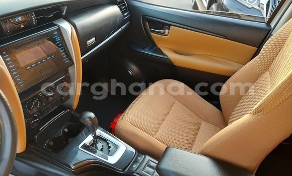 Buy Used Toyota Fortuner White Car in Tema in Greater Accra Buy Used Toyota Fortuner White Car in Tema in Greater Accra