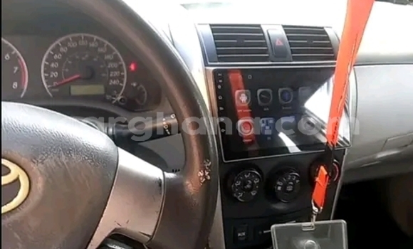 Sayi Na hannu Toyota Yaris White Mota in Accra a Greater Accra Sayi Na hannu Toyota Yaris White Mota in Accra a Greater Accra