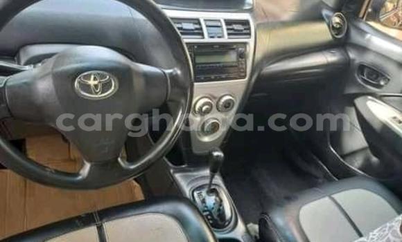 Sayi Na hannu Toyota Yaris White Mota in Accra a Greater Accra Sayi Na hannu Toyota Yaris White Mota in Accra a Greater Accra