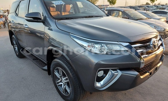 Buy Used Toyota Fortuner Brown Car in Accra in Greater Accra Buy Used Toyota Fortuner Brown Car in Accra in Greater Accra