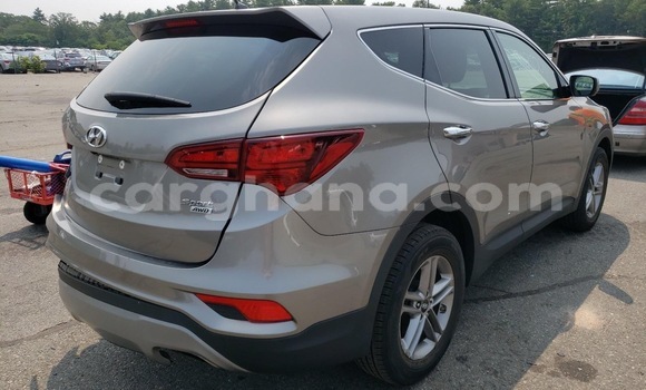Sayi Na hannu Hyundai Santa Fe Sauran Mota in Accra a Greater Accra Sayi Na hannu Hyundai Santa Fe Sauran Mota in Accra a Greater Accra