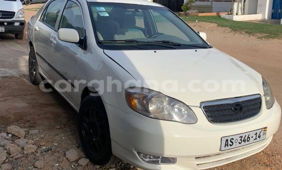 Sayi Na hannu Toyota Corolla White Mota in Accra a Greater Accra Sayi Na hannu Toyota Corolla White Mota in Accra a Greater Accra
