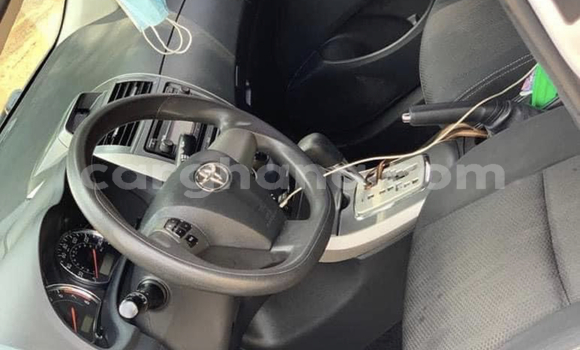 Sayi Na hannu Toyota Corolla Azurfa Mota in Accra a Greater Accra Sayi Na hannu Toyota Corolla Azurfa Mota in Accra a Greater Accra