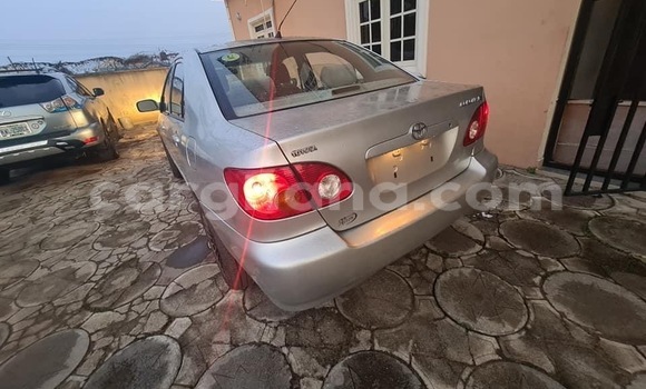 Sayi Na hannu Toyota Corolla Azurfa Mota in Accra a Greater Accra Sayi Na hannu Toyota Corolla Azurfa Mota in Accra a Greater Accra