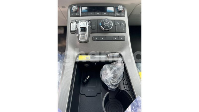 Big with watermark hyundai accent ashanti import dubai 44447