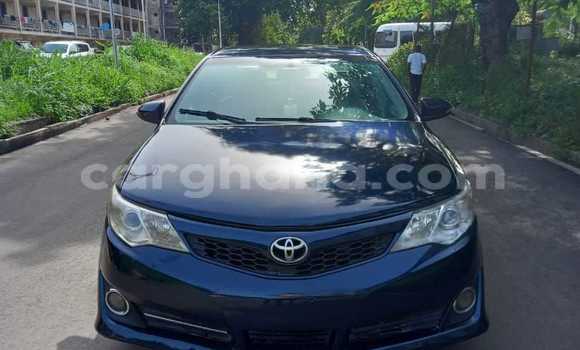 Ra Àlòkù Toyota Camry Blue Ọkọ̀ in Accra ni Greater Accra