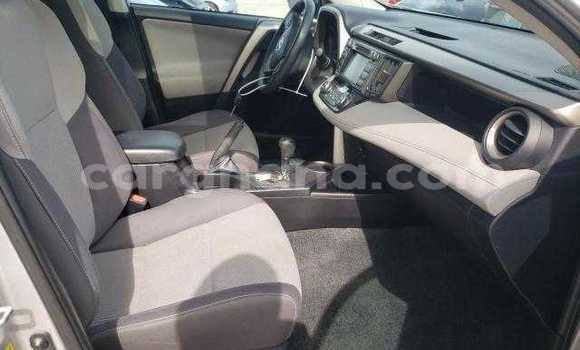 Sayi Na hannu Toyota RAV4 Azurfa Mota in Accra a Greater Accra Sayi Na hannu Toyota RAV4 Azurfa Mota in Accra a Greater Accra