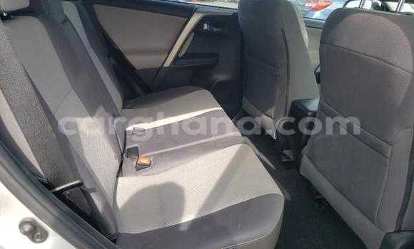 Sayi Na hannu Toyota RAV4 Azurfa Mota in Accra a Greater Accra Sayi Na hannu Toyota RAV4 Azurfa Mota in Accra a Greater Accra