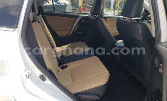 Buy Used Toyota RAV4 White Car in Accra in Greater Accra Buy Used Toyota RAV4 White Car in Accra in Greater Accra