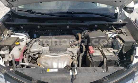 Buy Used Toyota RAV4 White Car in Accra in Greater Accra Buy Used Toyota RAV4 White Car in Accra in Greater Accra