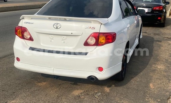 Buy Used Toyota Corolla White Car in Sekondi–Takoradi Metropolitan in Western