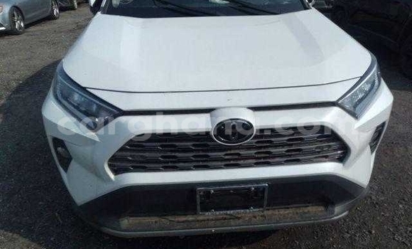 Buy Used Toyota RAV4 White Car in Accra in Greater Accra