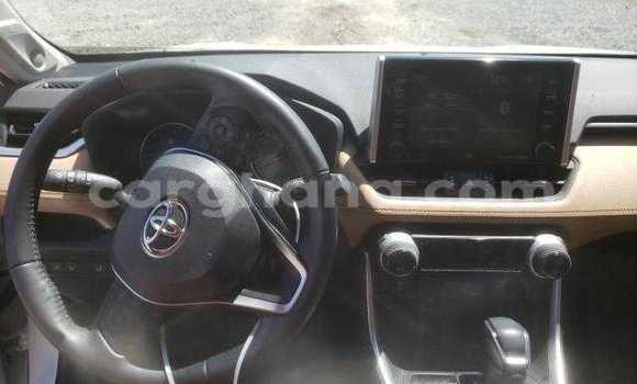 Buy Used Toyota RAV4 White Car in Accra in Greater Accra Buy Used Toyota RAV4 White Car in Accra in Greater Accra
