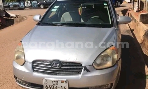 Sayi Na hannu Hyundai Elantra Azurfa Mota in Accra a Greater Accra