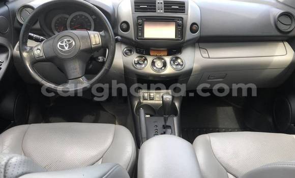 Ra Àlòkù Toyota RAV4 Black Ọkọ̀ in Ada ni Oorun Ra Àlòkù Toyota RAV4 Black Ọkọ̀ in Ada ni Oorun