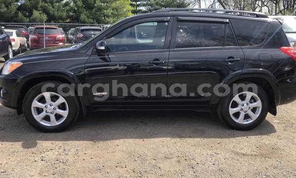 Ra Àlòkù Toyota RAV4 Black Ọkọ̀ in Ada ni Oorun Ra Àlòkù Toyota RAV4 Black Ọkọ̀ in Ada ni Oorun