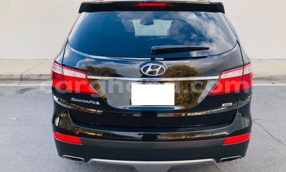 Ra Àlòkù Hyundai Santa Fe Black Ọkọ̀ in Ile–iṣẹ Gusu ni Aarin Ra Àlòkù Hyundai Santa Fe Black Ọkọ̀ in Ile–iṣẹ Gusu ni Aarin