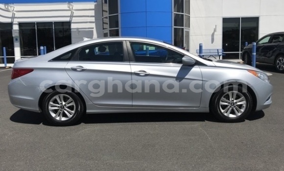 Ra Àlòkù Hyundai Sonata Silver Ọkọ̀ in Accra ni Greater Accra Ra Àlòkù Hyundai Sonata Silver Ọkọ̀ in Accra ni Greater Accra