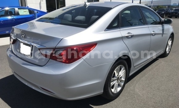 Ra Àlòkù Hyundai Sonata Silver Ọkọ̀ in Accra ni Greater Accra Ra Àlòkù Hyundai Sonata Silver Ọkọ̀ in Accra ni Greater Accra