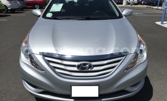 Ra Àlòkù Hyundai Sonata Silver Ọkọ̀ in Accra ni Greater Accra Ra Àlòkù Hyundai Sonata Silver Ọkọ̀ in Accra ni Greater Accra