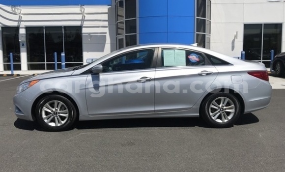 Ra Àlòkù Hyundai Sonata Silver Ọkọ̀ in Accra ni Greater Accra Ra Àlòkù Hyundai Sonata Silver Ọkọ̀ in Accra ni Greater Accra
