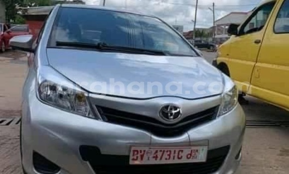 Sayi Na hannu Toyota Vitz Azurfa Mota in Accra a Greater Accra Sayi Na hannu Toyota Vitz Azurfa Mota in Accra a Greater Accra
