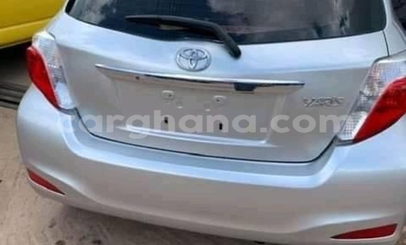 Sayi Na hannu Toyota Vitz Azurfa Mota in Accra a Greater Accra Sayi Na hannu Toyota Vitz Azurfa Mota in Accra a Greater Accra