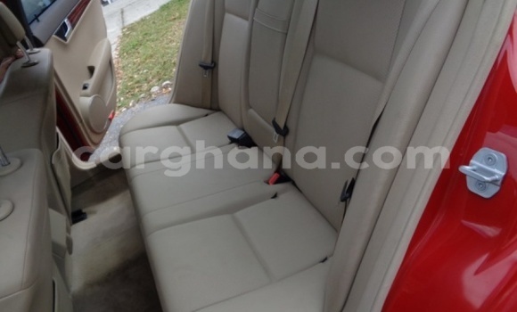 Ra Àlòkù Mercedes-Benz C-Classe Red Ọkọ̀ in Accra ni Greater Accra Ra Àlòkù Mercedes-Benz C-Classe Red Ọkọ̀ in Accra ni Greater Accra