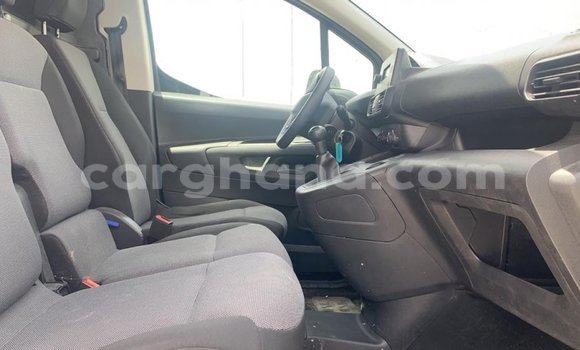 Buy Import Peugeot Partner White Car in Import - Dubai in Ashanti Buy Import Peugeot Partner White Car in Import - Dubai in Ashanti
