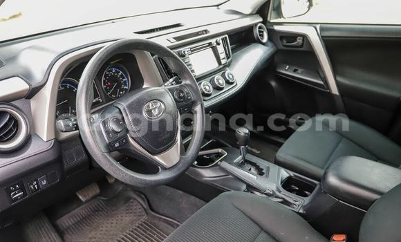 Sayi Imported Toyota RAV4 White Mota in Accra a Greater Accra Sayi Imported Toyota RAV4 White Mota in Accra a Greater Accra
