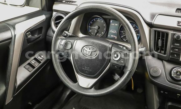 Sayi Imported Toyota RAV4 White Mota in Accra a Greater Accra Sayi Imported Toyota RAV4 White Mota in Accra a Greater Accra