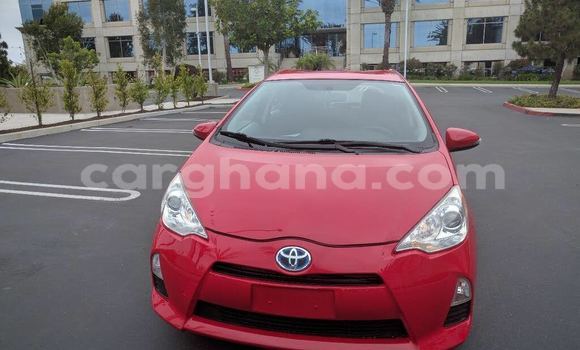 Ra Imported Toyota Prius Red Ọkọ̀ in Aburi ni Oorun