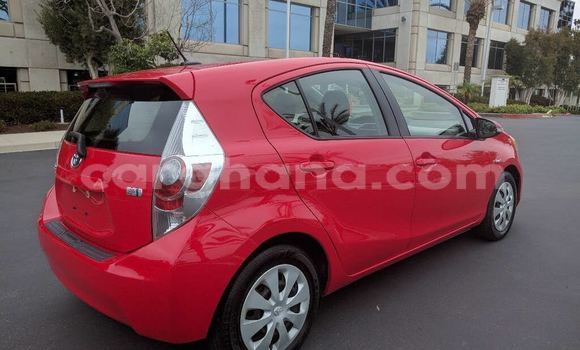 Sayi Imported Toyota Prius Red Mota in Aburi a Gabas Sayi Imported Toyota Prius Red Mota in Aburi a Gabas