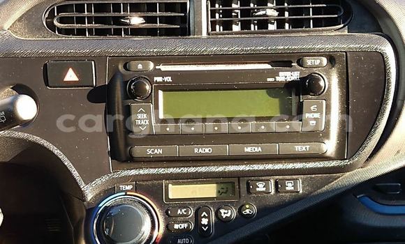 Sayi Imported Toyota Prius Red Mota in Aburi a Gabas Sayi Imported Toyota Prius Red Mota in Aburi a Gabas