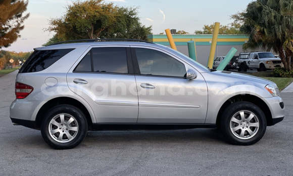 Sayi Imported Mercedes-Benz C-Classe Azurfa Mota in Accra a Greater Accra Sayi Imported Mercedes-Benz C-Classe Azurfa Mota in Accra a Greater Accra