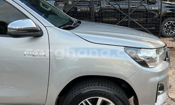 Buy Used Toyota Hilux Silver Car in Accra in Greater Accra Buy Used Toyota Hilux Silver Car in Accra in Greater Accra