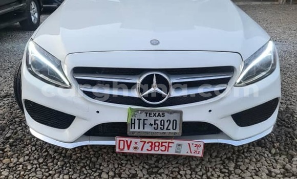 Sayi Na hannu Mercedes‒Benz C–Class White Mota in Accra a Greater Accra Sayi Na hannu Mercedes‒Benz C–Class White Mota in Accra a Greater Accra