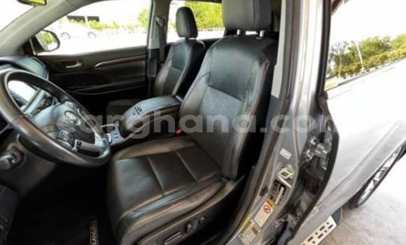 Sayi Imported Toyota Highlander Azurfa Mota in Accra a Greater Accra Sayi Imported Toyota Highlander Azurfa Mota in Accra a Greater Accra