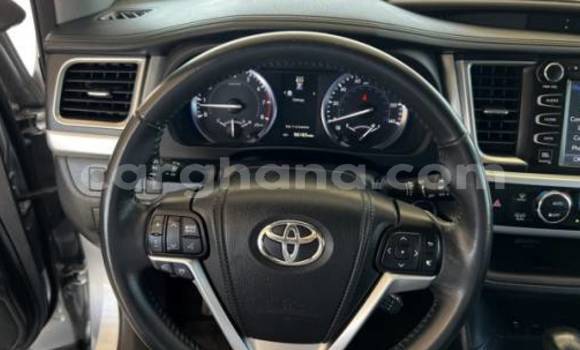 Sayi Imported Toyota Highlander Azurfa Mota in Accra a Greater Accra Sayi Imported Toyota Highlander Azurfa Mota in Accra a Greater Accra