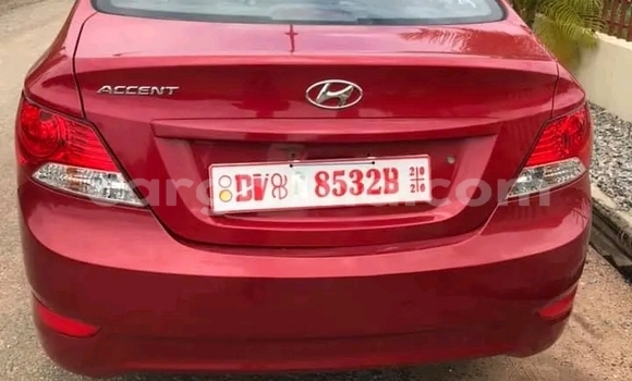 Ra Àlòkù Hyundai Accent Red Ọkọ̀ in Accra ni Greater Accra Ra Àlòkù Hyundai Accent Red Ọkọ̀ in Accra ni Greater Accra