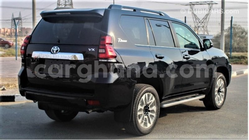 Big with watermark toyota prado ashanti import dubai 44551