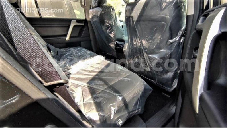 Big with watermark toyota prado ashanti import dubai 44551