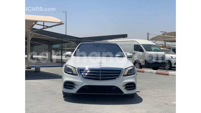 Big with watermark mercedes benz a200 ashanti import dubai 44556