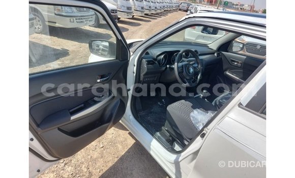 Sayi Imported Suzuki Swift White Mota in Import - Dubai a Ashanti Sayi Imported Suzuki Swift White Mota in Import - Dubai a Ashanti