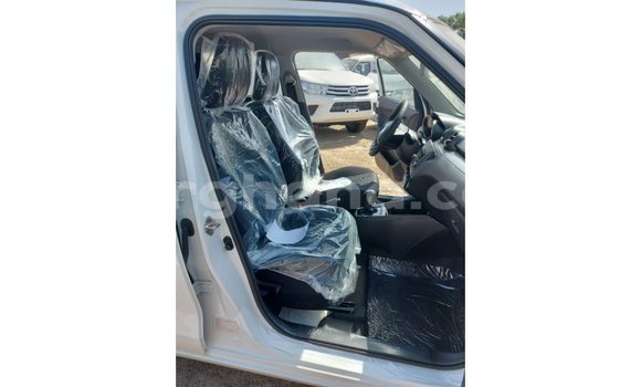 Sayi Imported Suzuki Swift White Mota in Import - Dubai a Ashanti Sayi Imported Suzuki Swift White Mota in Import - Dubai a Ashanti