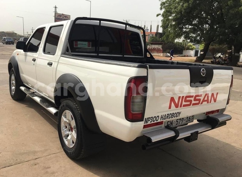 Big with watermark nissan np 300 greater accra accra 44560