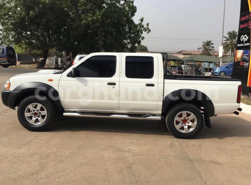 Big with watermark nissan np 300 greater accra accra 44560